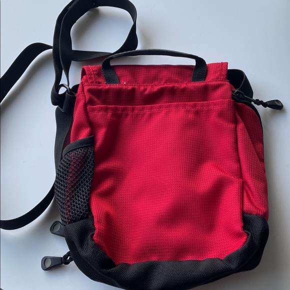 L.L. Bean Unisex Nylon Messenger Crossbody Bag - Picture 2 of 4